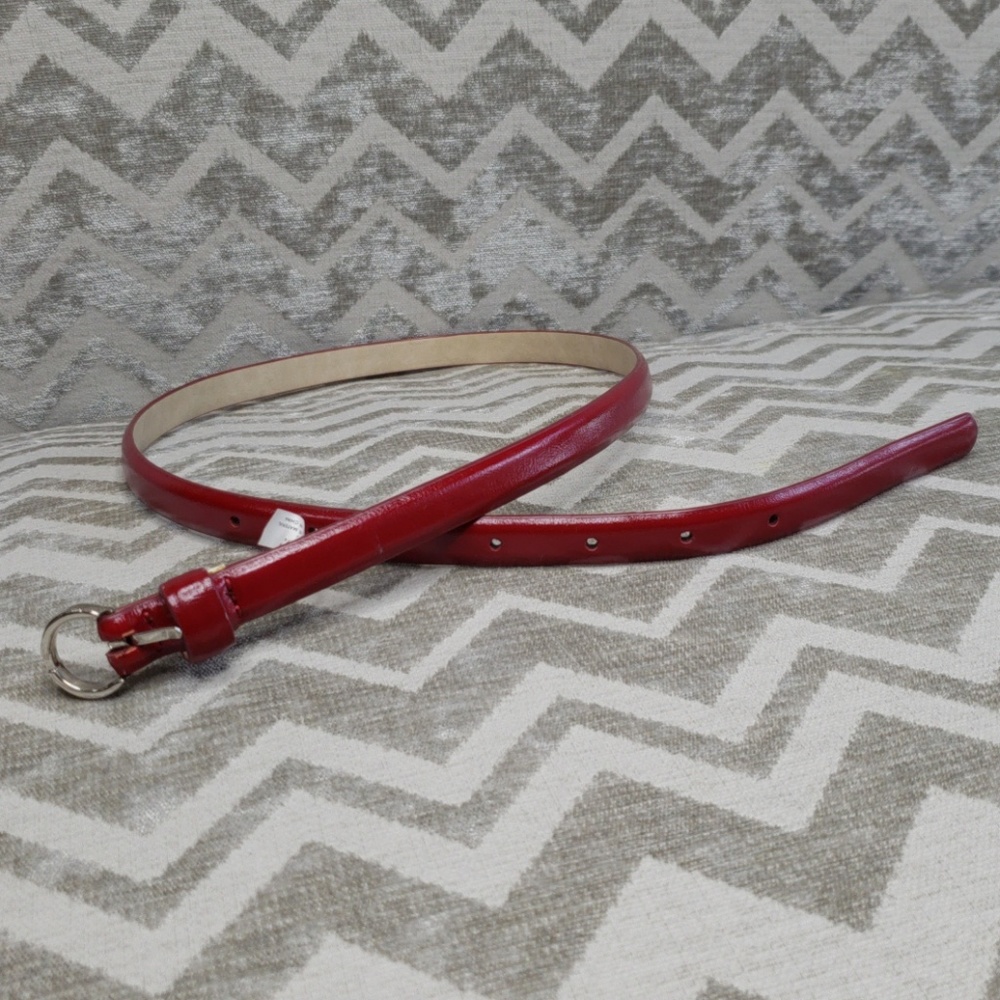 Red skinny belt